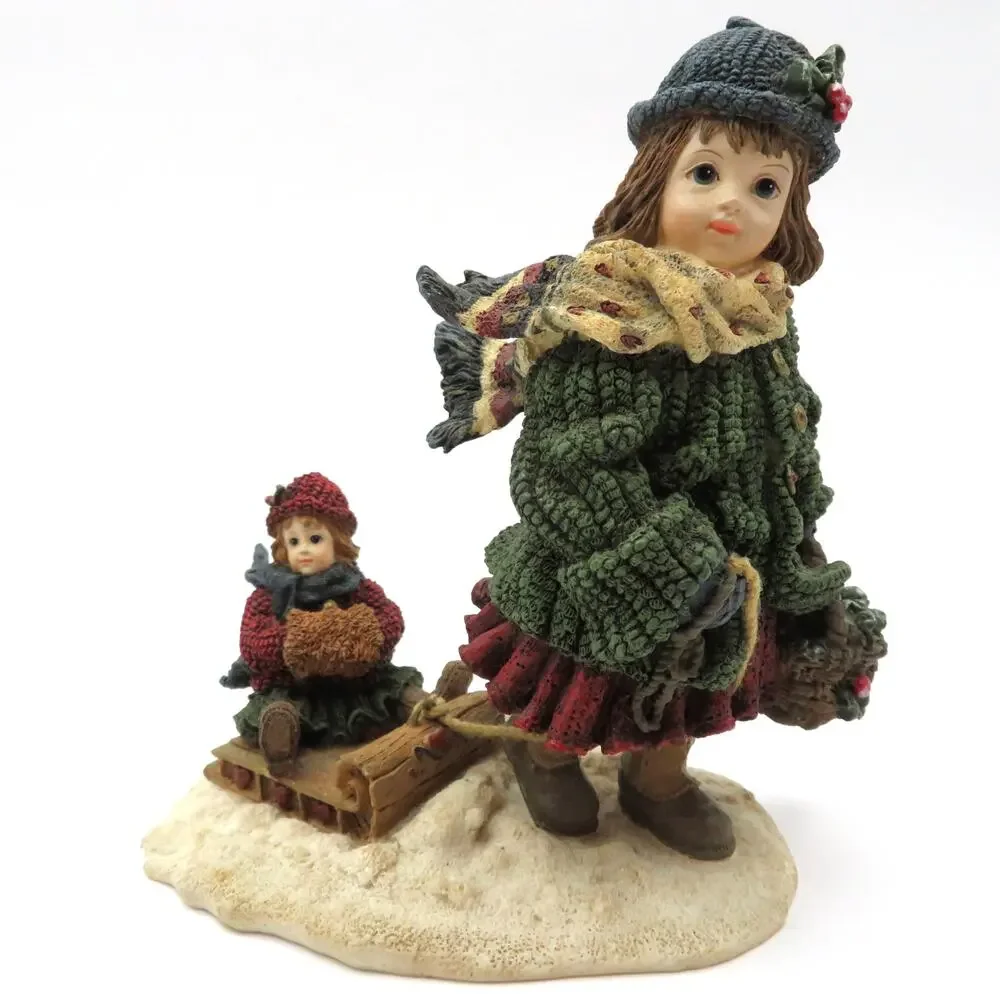 Yesterday's Child Courtney w/ Phoebe Over the River Dollstone Collection Figure